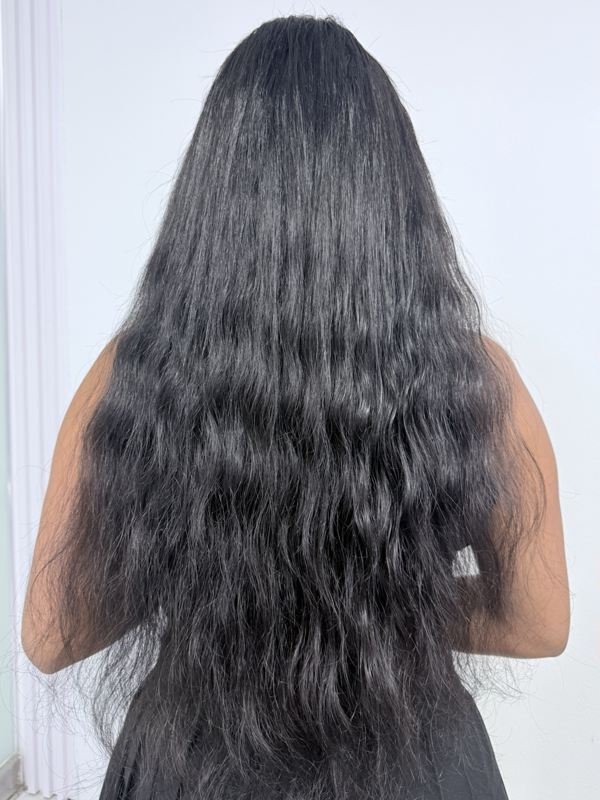 Perfect Platinum Blonde: Premium Slavic Hair. Flawless platinum blonde without yellow tones. We used selected Slavic hair to create a dense, expensive-looking finish. 100% invisible nano capsules with a strict Zero Damage guarantee.