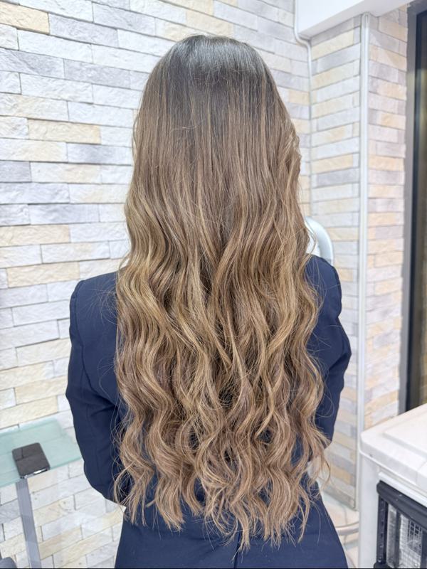 Long Bob With Dense Ends. A trend-focused long bob with a crisp dense edge. Added only about 70 strands for architectural fullness and clean style.