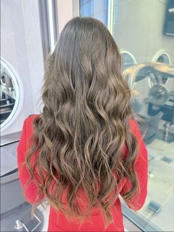 Seamless hair extensions close up dubai — professional hair extensions in Dubai using micro, nano or keratin technique