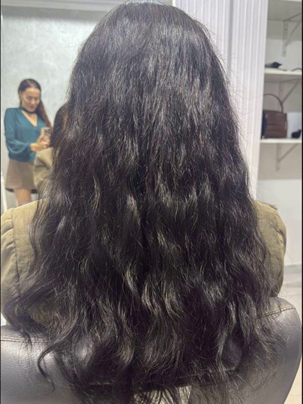 Fast micro capsule hair extensions in Dubai — natural long hair result